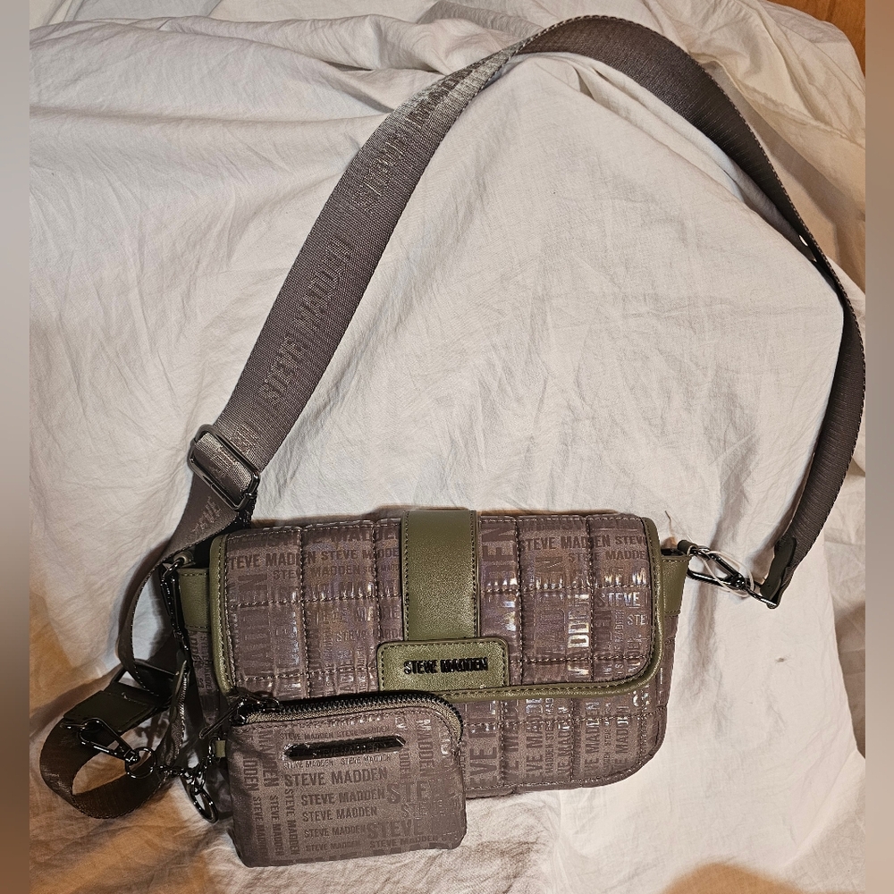 Steve Madden NWOT Byphyre Olive Green Crossbody